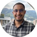fotografía de un perfil de testimonios que hablar sobre el trabajo de Alejandro Cajas, fotógrafo